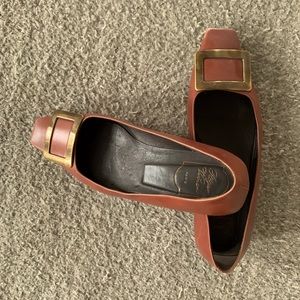 Roger Vivier Belle de Jour   Camel Leather with rubbed brass Pilgrim Buckle.